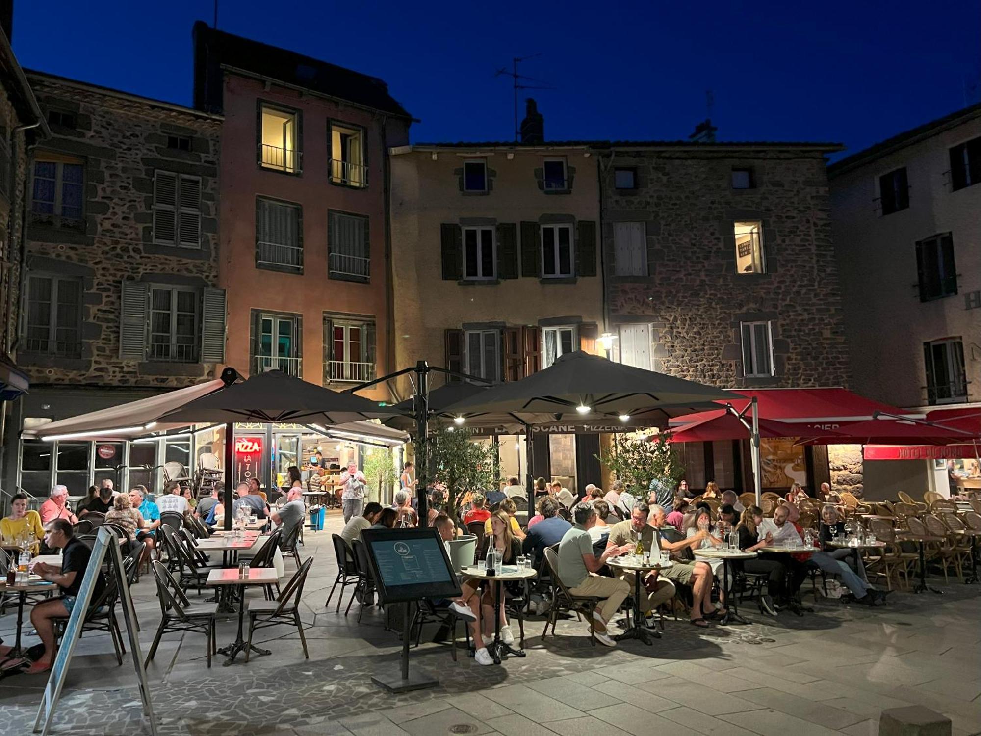 Appartamento Artist Flat Saint Flour Esterno foto